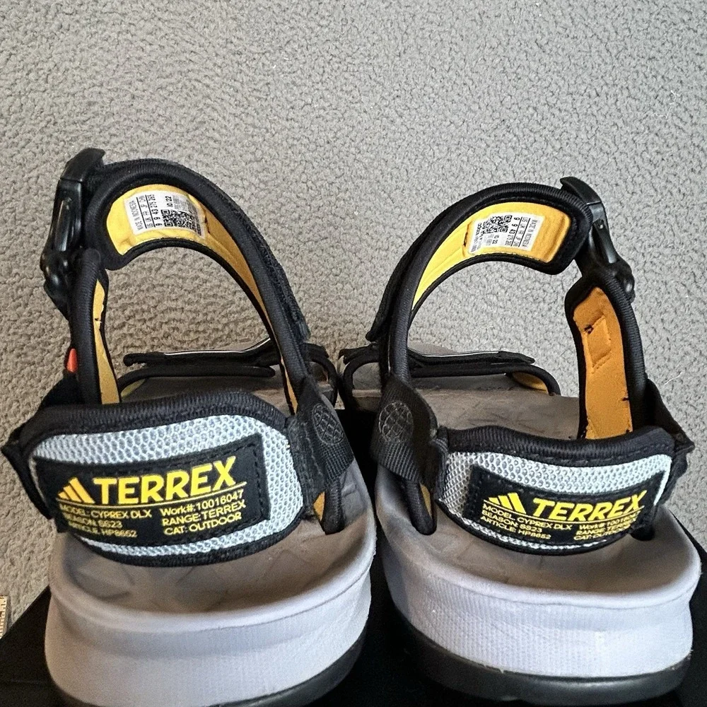 Adidas TERREX CYPREX ULTRA DLX SANDALS - Size 9